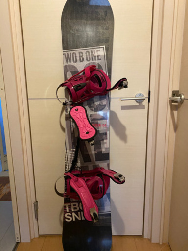 新品に近いスノーボード板