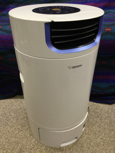 中古　2015年製　衣類乾燥除湿機　ZOJIRUSHI 　 　幅29.5　　奥行29.5　　高さ55　 （ｃｍ）　象印　サーキュレート　オートスイングルーバー　ドライ　除湿　室内干し
