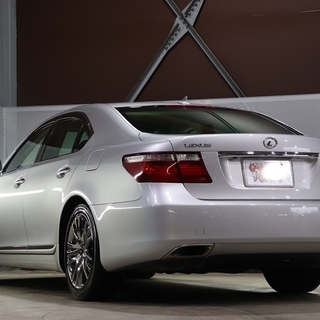 【車検２年付】  レクサス LS460 バージョンS Iパッケージ 本革シート/バックモニター/地デジ☆自社ローン・オートローン全国対応の画像