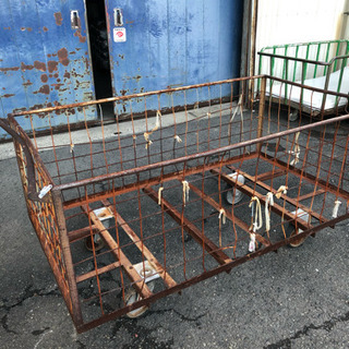 カゴ台車