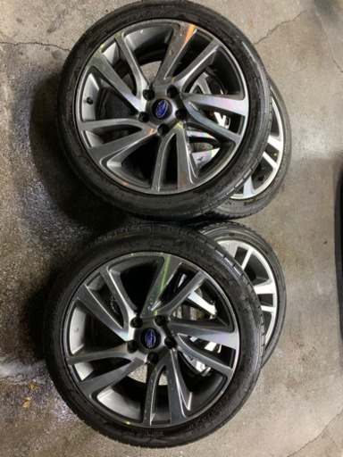 レヴォーグ　純正18インチ　ホイール！美品！