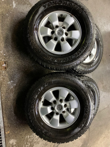 ランクル、プラド等に！純正16インチアルミ！