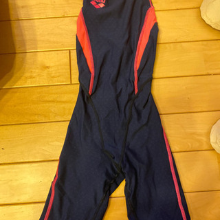 arena 140 練習用水着の画像