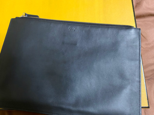 FENDI  クラッチバッグ