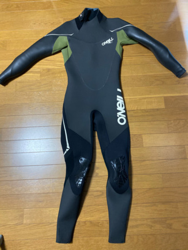 ウェットスーツ　セミドライ