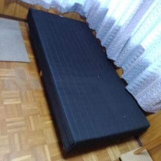 美品☆シングルベッド☆シンプルの画像