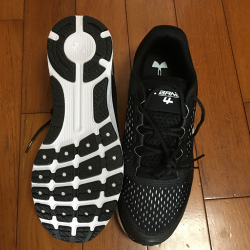 アンダーアーマー シューズ新品