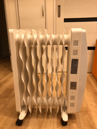 アイリスオーヤマ  オイルヒーター　ウェーブ式
