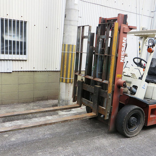 日産　NISSAN 2.5tロングフォーク　フォークリフト　NH...