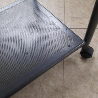 処分価格❗　キャスター付きワゴンの画像