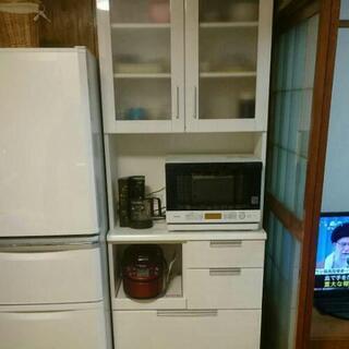 ニトリ ダリア80 キッチンボード 食器棚の画像