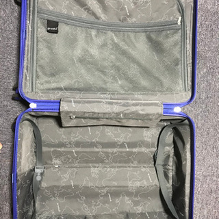 スーツケースの画像