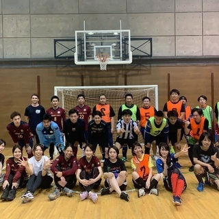 2/2(日)告知‼️渋谷駅近く寒くないよ😊体育館フットサル⚽️メンバー募集^_^ - スポーツ