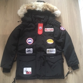 CANADA GOOSE カナダグース ダウンジャケット　ブラック