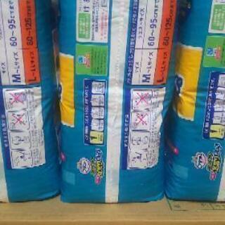  新品 未開封 大人用 紙オムツ パンツ型 60枚 の画像