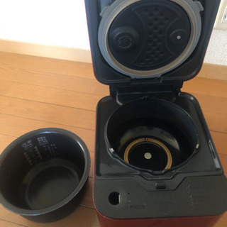 【取引先決定しました】三菱炊飯ジャー　炭炊釜  ５合炊きの画像