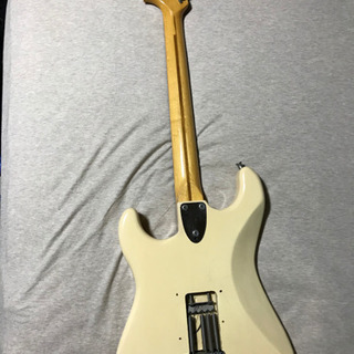 フェルナンデス ストラトギターの画像