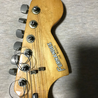 フェルナンデス ストラトギターの画像