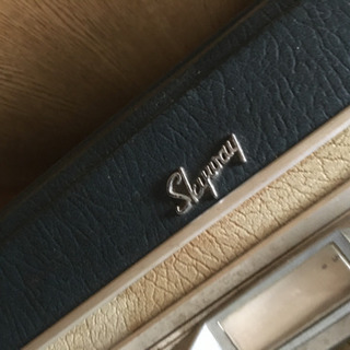 アンティークスーツケース　お店のディスプレイなどにの画像