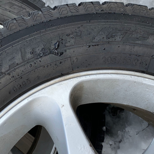 中古　アルミ付スタッドレスタイヤ　205/65/R15 TOYO GARIT G5