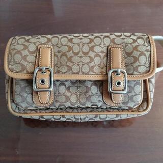 COACHのウエストポーチです