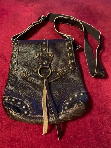 斜めがけレザーBag
