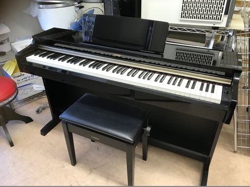 使用年数わずか！！　ＹＡＭＡＨＡ　光沢ボディ仕上げ　電子ピアノ　５９，９８０円　