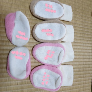 女児　衣料　ベビーブーティー　室内履き　３点の画像