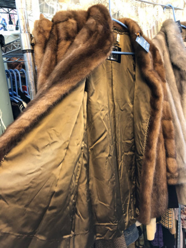 SAGA MINKのショートコート入荷!!!?現品限りです? 税込み¥15,000? 11号です(^^) 熊本リサイクルワンピース