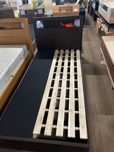 シングルベッド祭り！現品のみ通常74000円が、、12800円！アウトレット価格！さぁ！見学にきて！