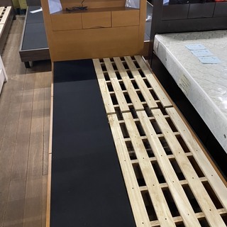 シングルベッド！ガンガン入荷中！早い者勝ちです！74000円をア...