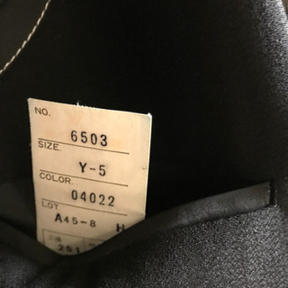 黒のジャケットの画像