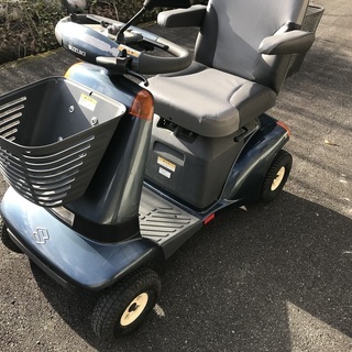 ☆彡suzuki スズキ製・電動車いす・車椅子・バッテリー新品!!介護用品。セニアカー。シニアカー。免許返納後でも安心です♪ 