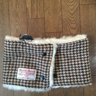 再再値下げ！ハリスツイード　ボタン式ストール　　新品