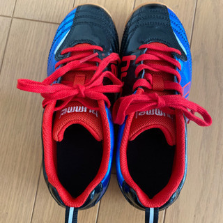 子供用 サッカー室内用シューズ