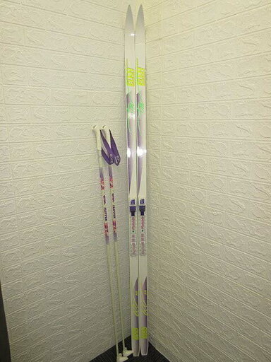 ss0672　エラン　歩くスキー　600エアー　200cm　ELAN　クロスカントリー　600AIR　うろこ付き　白ベース　薄紫　黄　ストック付き