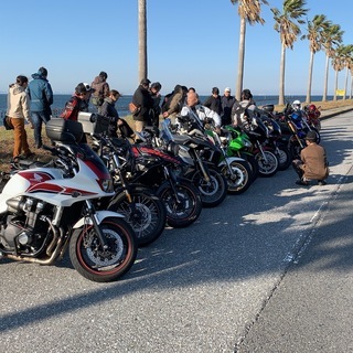 バイクツーリングクラブ【フリーダムツアラー】一緒に楽しく走る仲間を募集＆ツーリングや飲み会等どんどん企画してくれる人も大募集します！　現在メンバーは35人です　ツーリンは月に１回やってます！　初心者、若者、男性、女性、いろんな方で楽しくやってます。オフ会で飲み会やアウトドアな事もします！　一緒に楽しく遊びましょう！ - 大田区