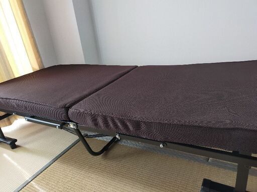 良品 折り畳み式シングルベッド