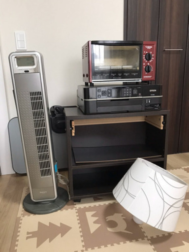 無料で全部譲ります無料！家具不用品一括出品(扇風機、ズボンプレッサー、トースター、照明、プリンター、小棚)