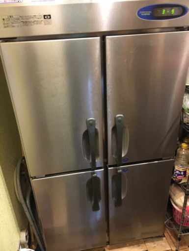 ホシザキ4ドア　冷凍冷蔵庫