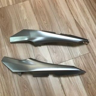 NC700X シートカウル　シルバー