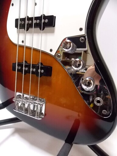 ★☆ 送料無料！「Bacchus BJB-1R」3TS/エレキベース ☆★