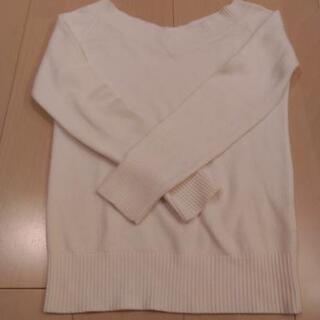 ニット　トップス