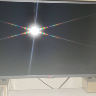 32型　薄型テレビ　メーカーLG