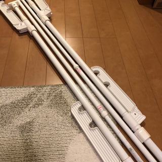 物干し　突っ張り　窓枠物干しの画像