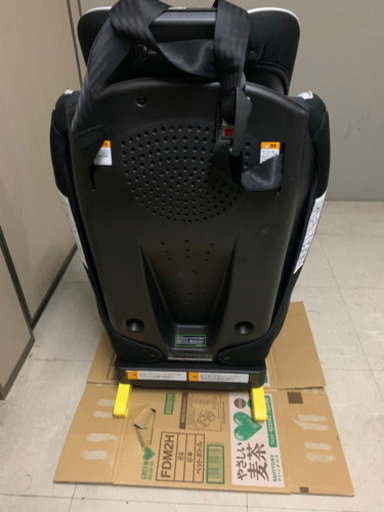 チャイルドシート　アップリカ　フォームフィット　ネイビー　ISOFIX