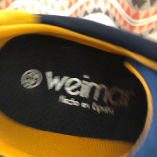 スペインで購入したスニーカーの画像