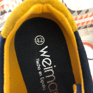 スペインで購入したスニーカーの画像