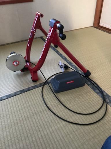 更に値下げしました〜。トレーニング　ローラーです。