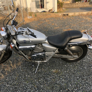 マグナ250